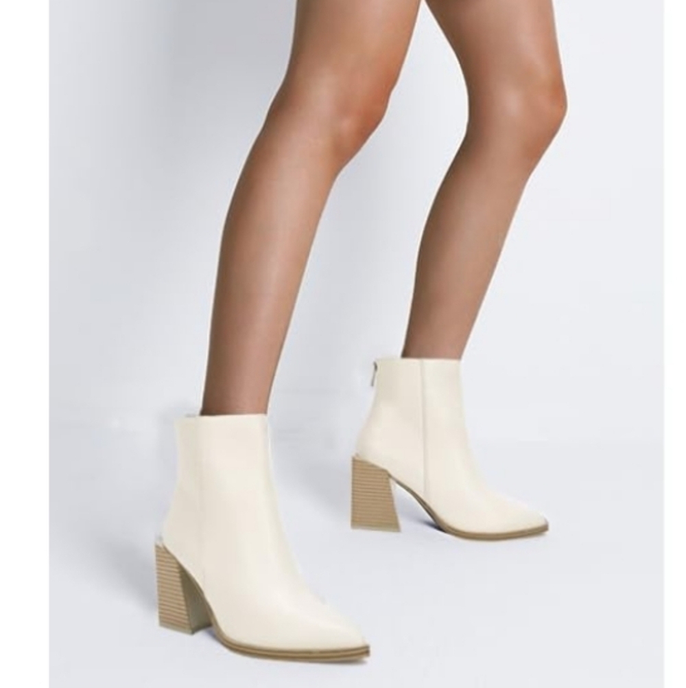 Coutgo White Pointed Toe Chunky Block Stacked Mid Heel Slip On Booties Size 6